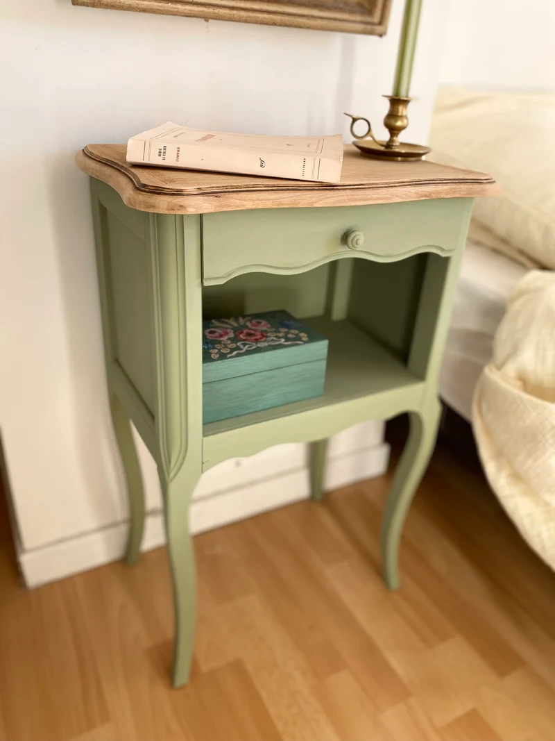 Table de Chevet Style Louis XV rénovée