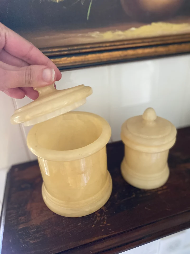 Ensemble de toilette Vintage en Albâtre véritable – 4 pièces – Années 70