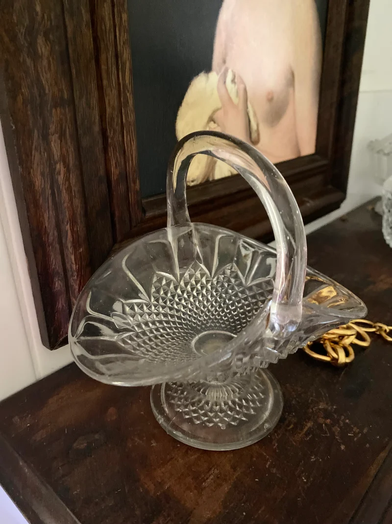 Petite corbeille en verre