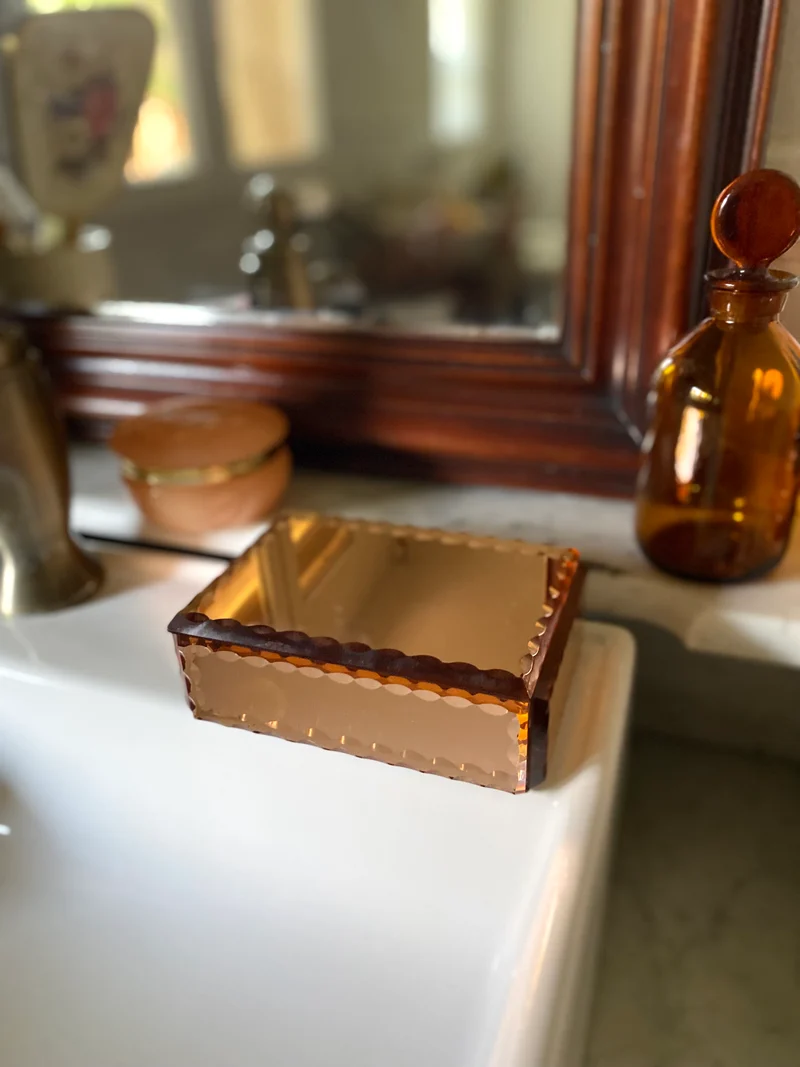Boîte à bijoux en miroir teinté 1950