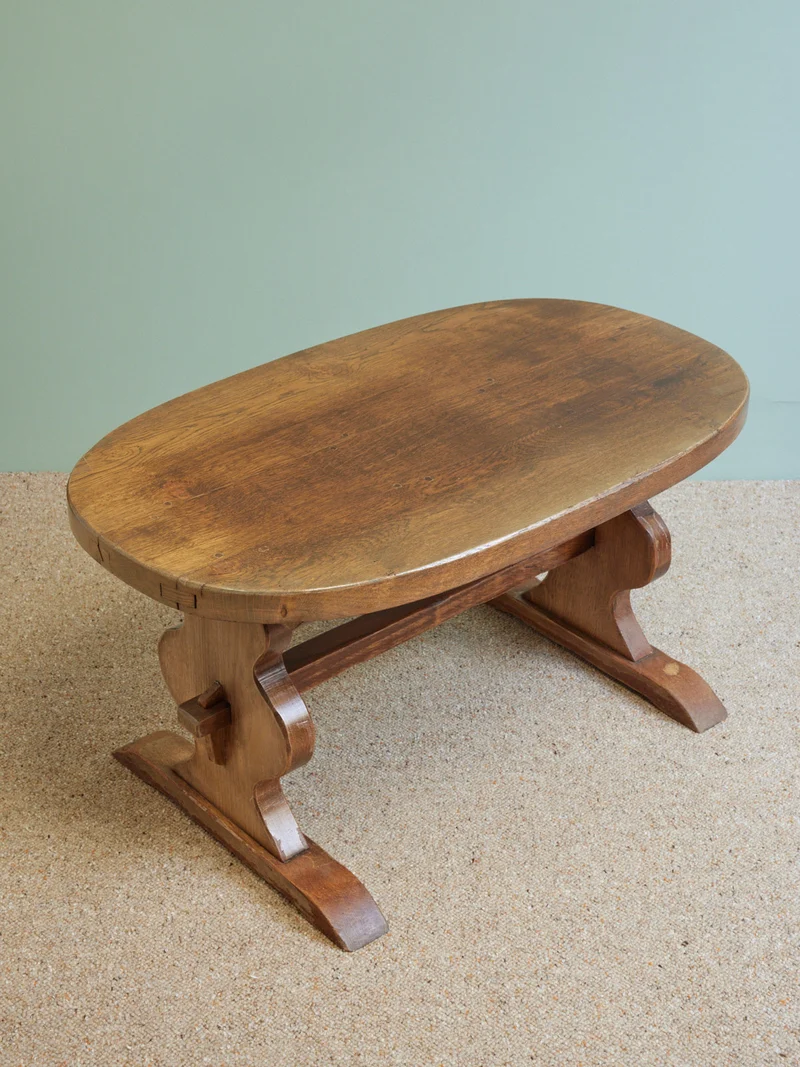 Donna, la table basse ovale en bois brut N°1596