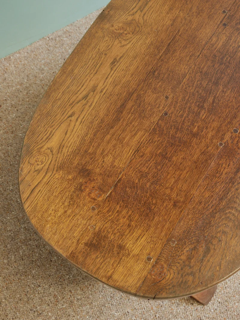 Donna, la table basse ovale en bois brut N°1596