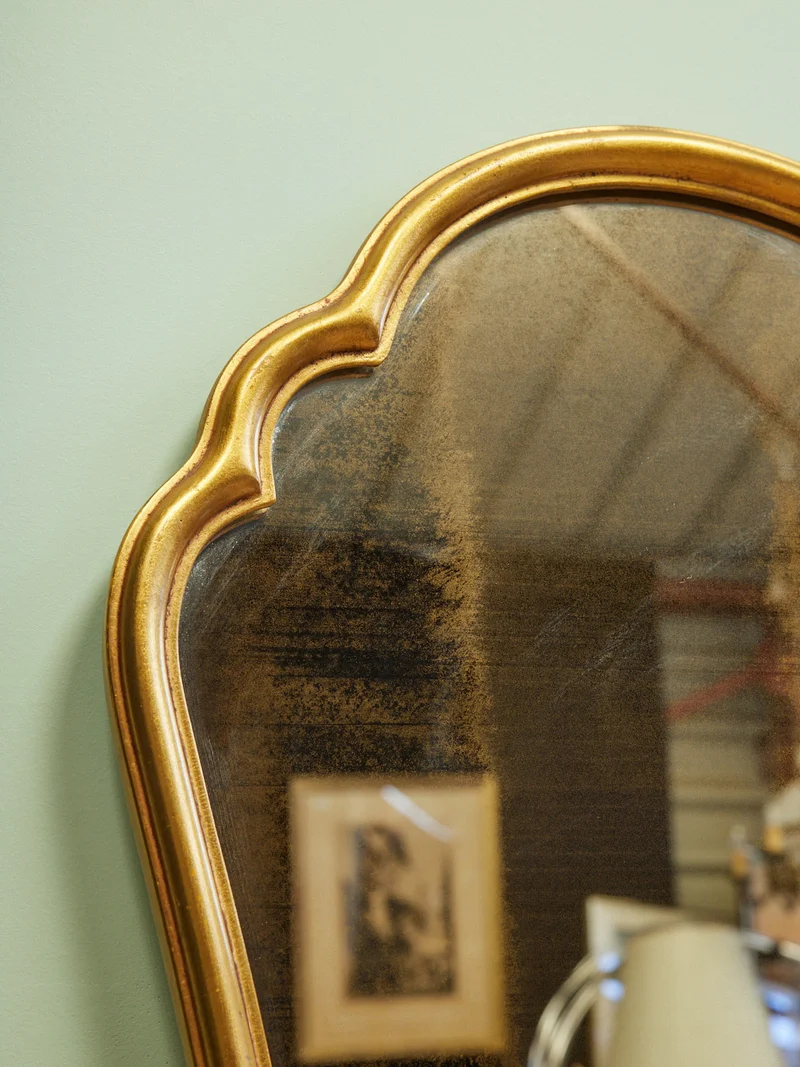 Georges, le petit miroir ancien doré N°1473