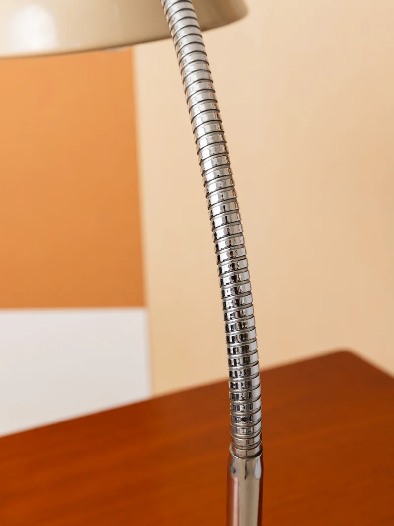 Julia, la lampe de bureau Sarlam industrielle N°1066