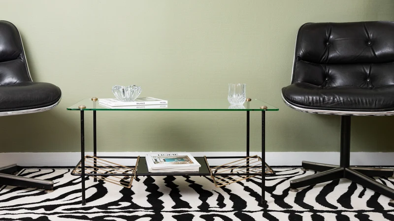 Donna, la table basse en verre et métal vintage N°1576