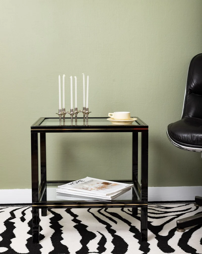 Hanna, la table design en métal et verre N°1572