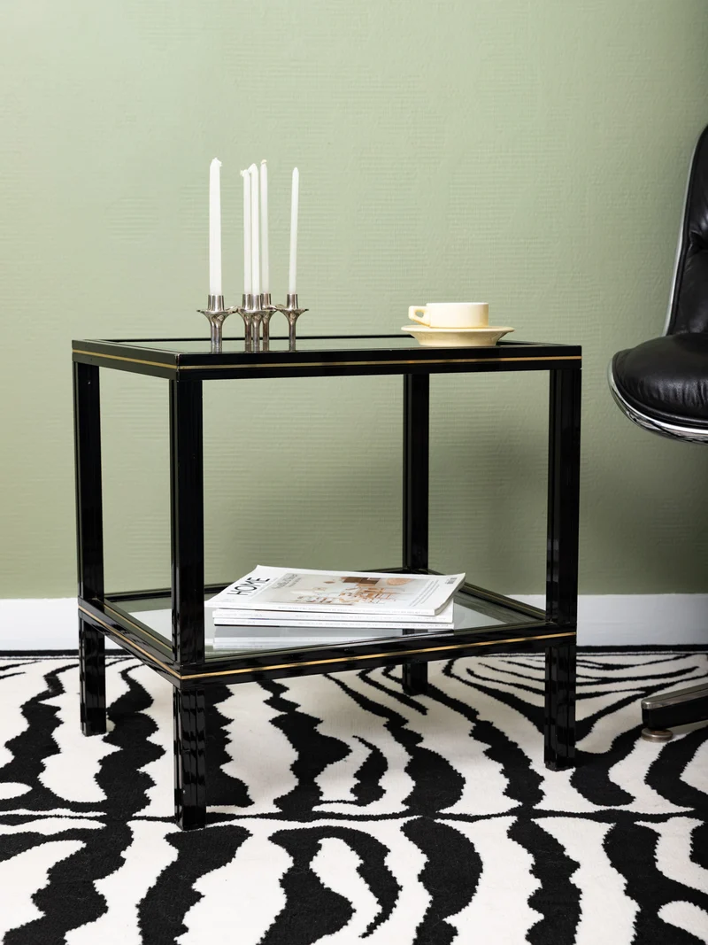 Hanna, la table design en métal et verre N°1572
