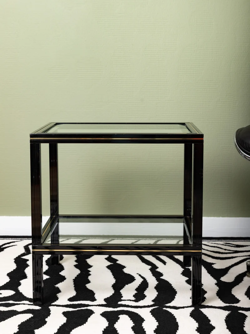 Hanna, la table design en métal et verre N°1572