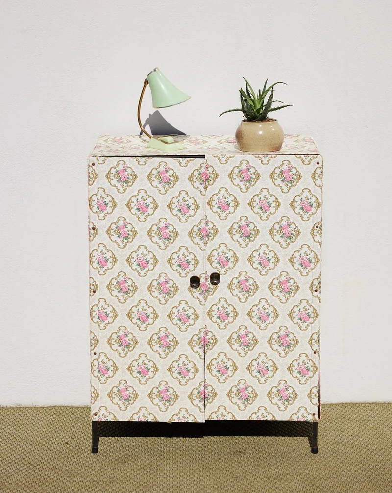 Magda, le petit meuble à chaussures en vinyle N°729