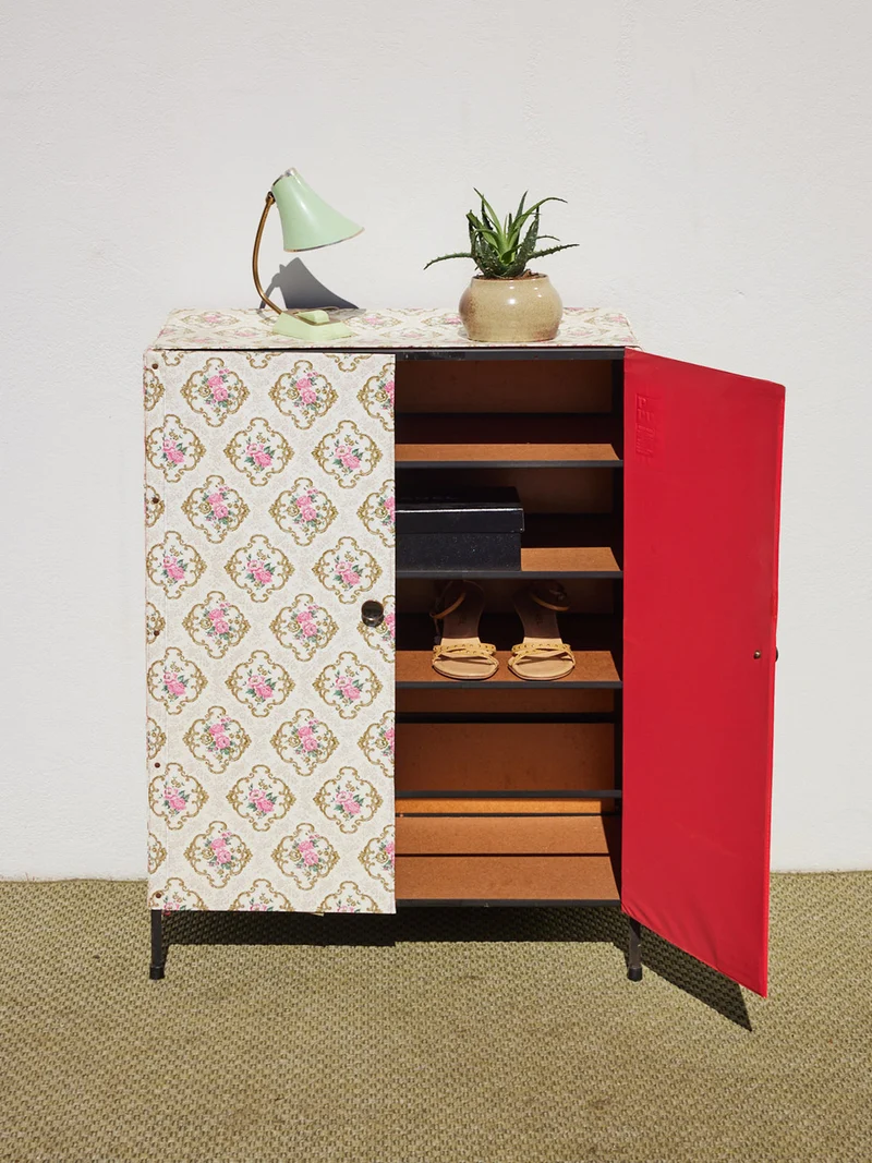 Magda, le petit meuble à chaussures en vinyle N°729