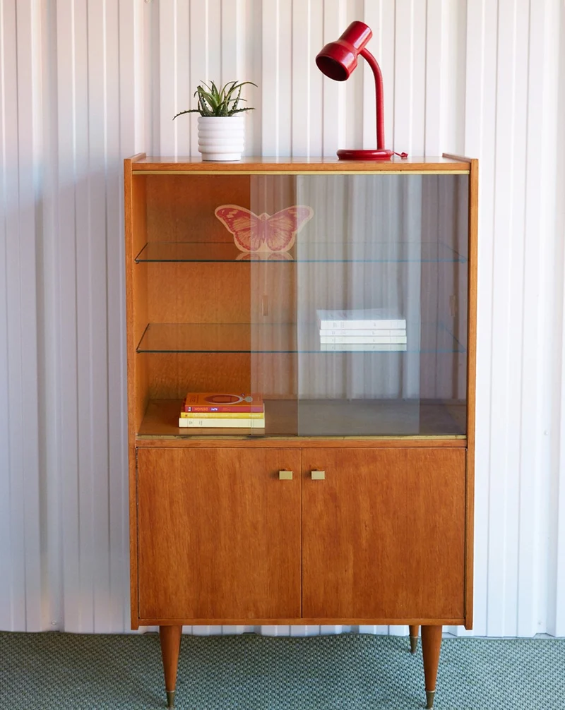 Victoria, la vitrine scandinave en bois N°1352
