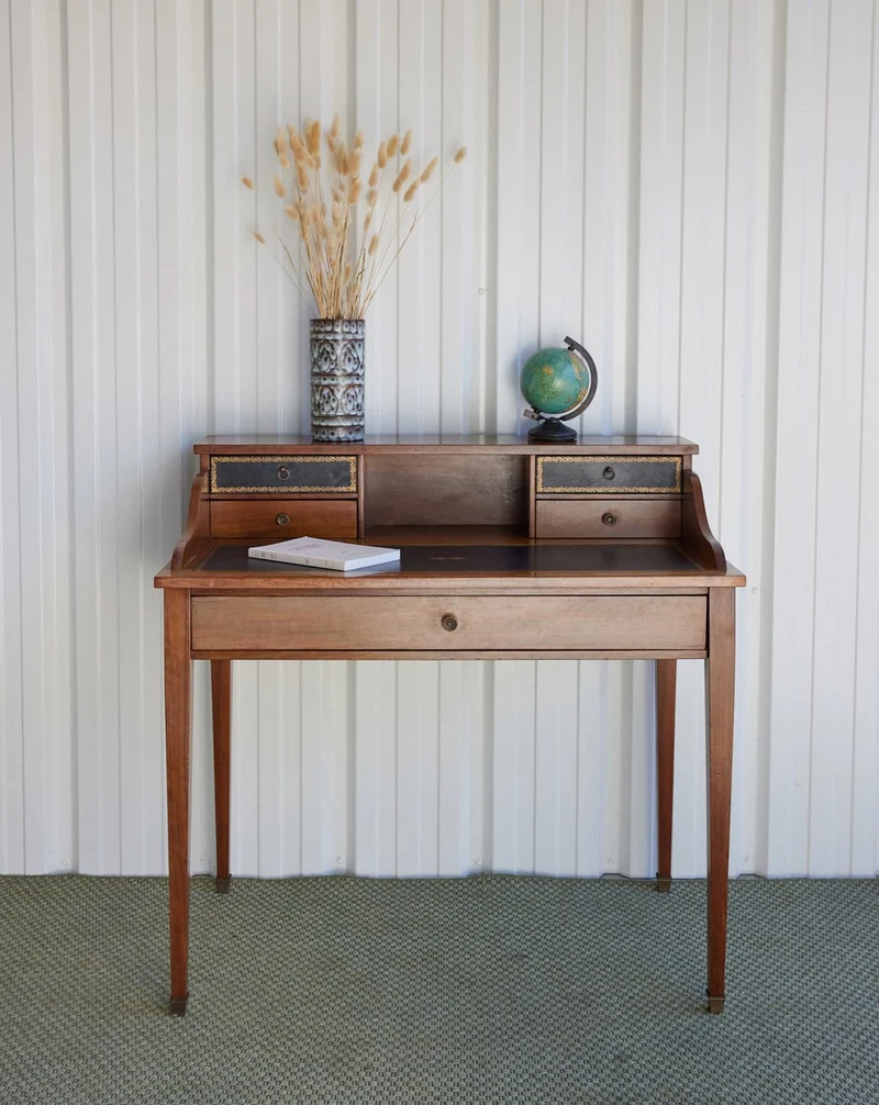 Edouard, le bureau ancien en bois N°1082