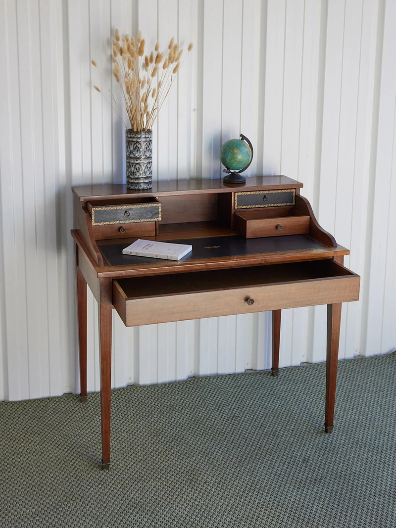 Edouard, le bureau ancien en bois N°1082