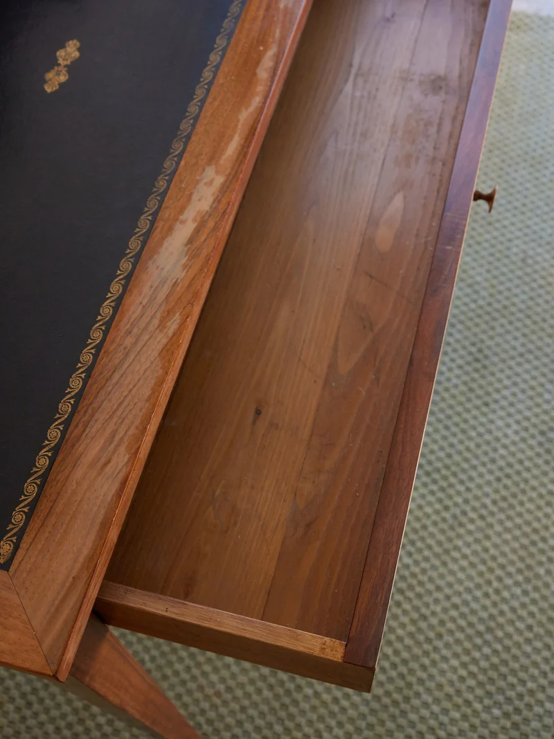 Edouard, le bureau ancien en bois N°1082