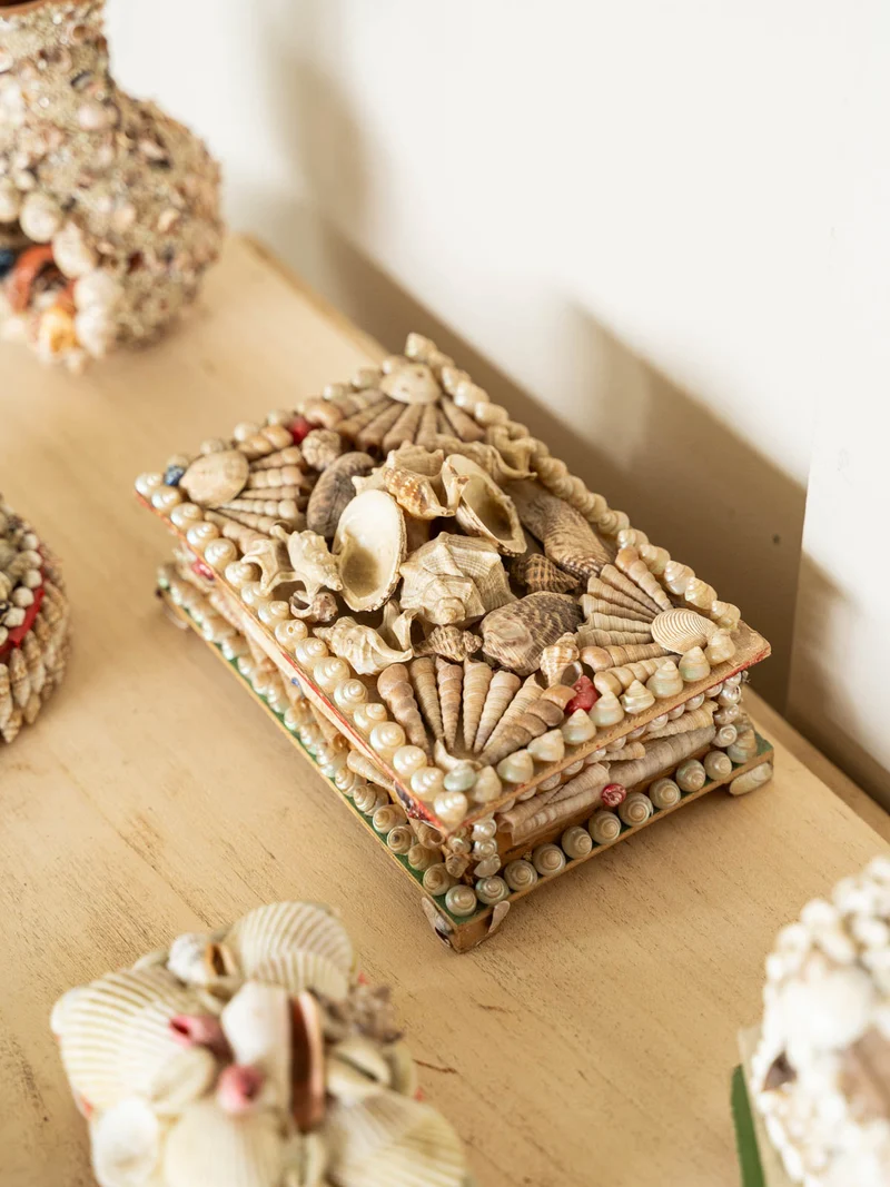 Alix, l'ensemble en coquillages N°1195