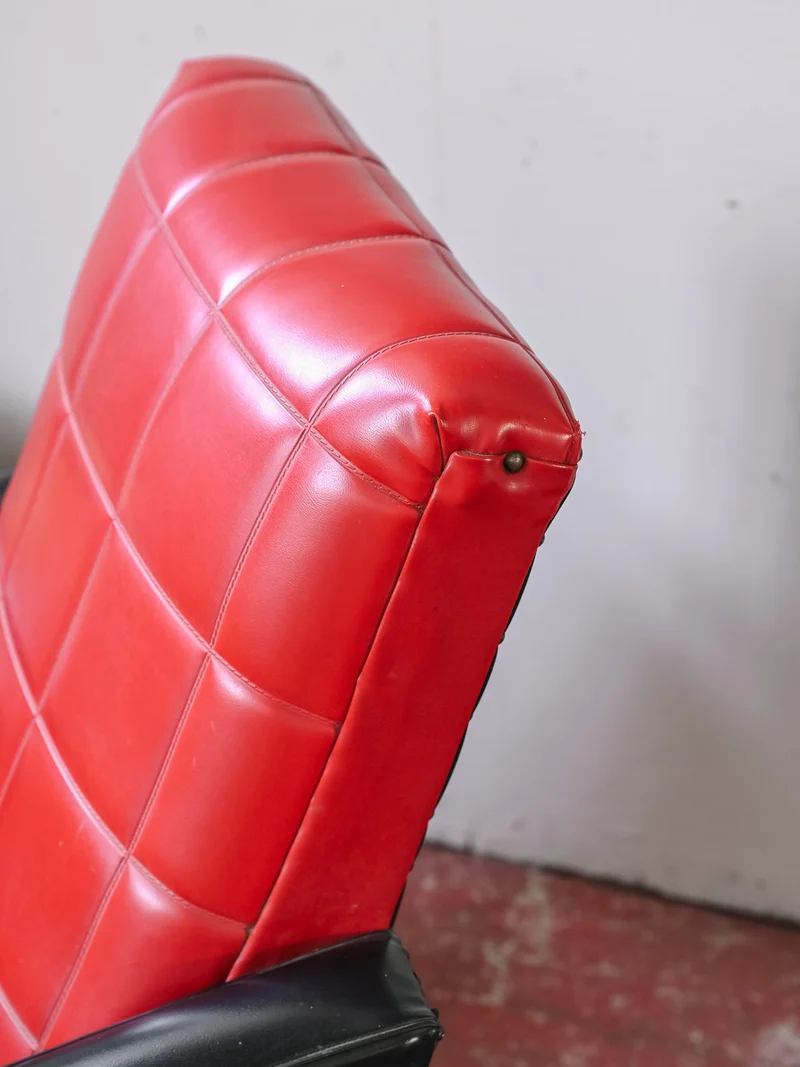 Jakob, la paire de fauteuils 70s N°1373