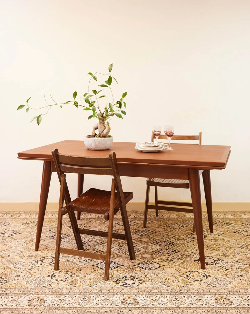 Karla, la table à manger scandinave en bois N°1259