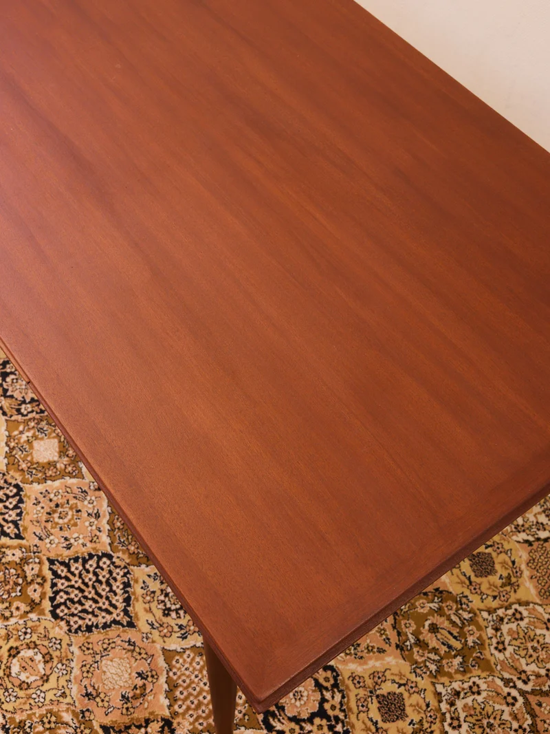 Karla, la table à manger scandinave en bois N°1259