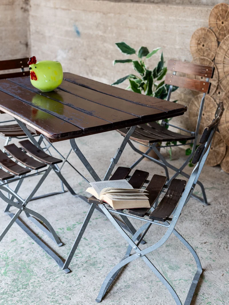 Auguste, l'ensemble de table et chaises d'extérieur N°19