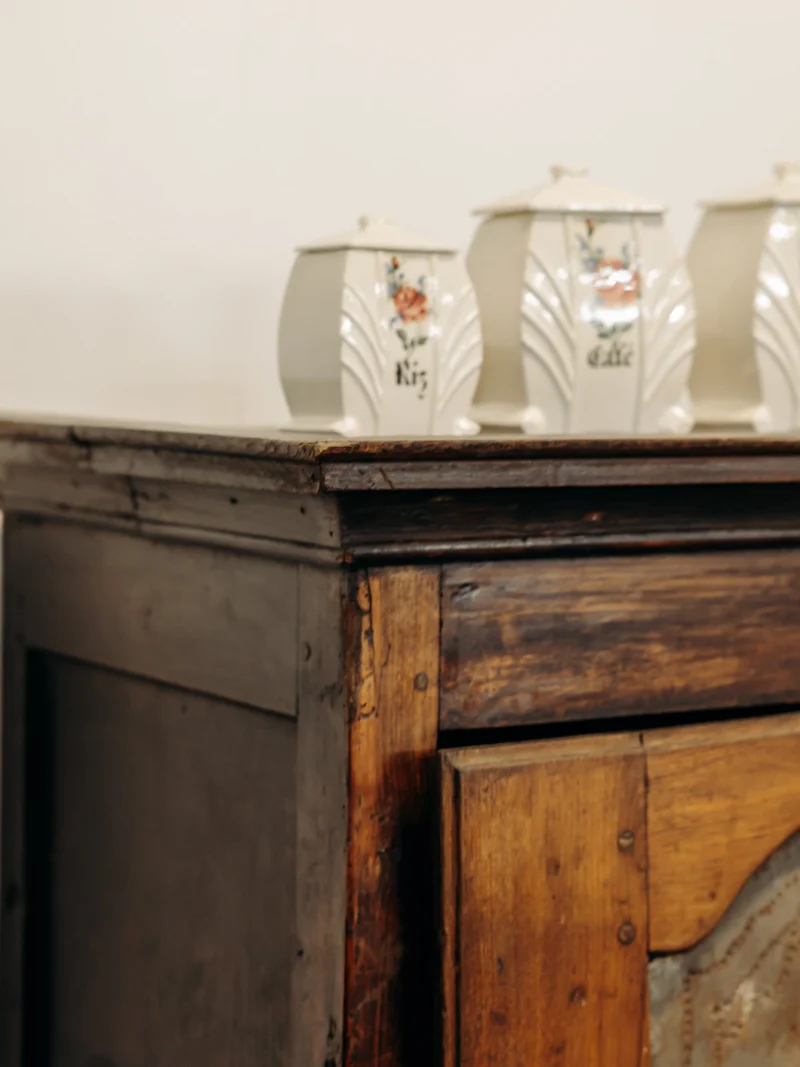 Guy, le garde-manger breton en chêne N°54