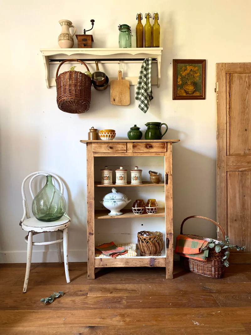 Buffet ouvert en bois ancien rénové