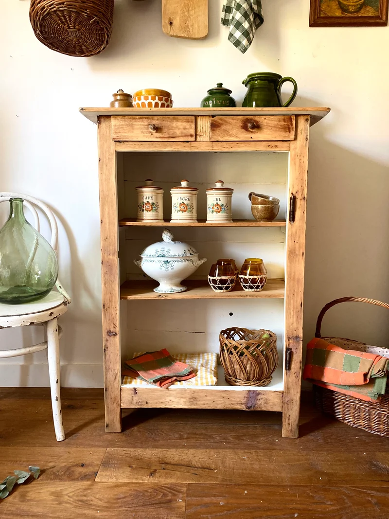 Buffet ouvert en bois ancien rénové