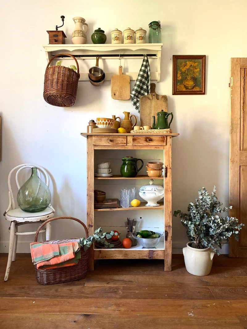 Buffet ouvert en bois ancien rénové