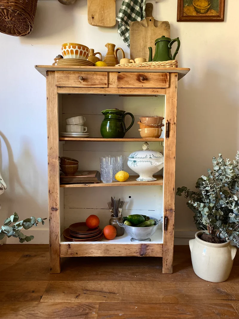 Buffet ouvert en bois ancien rénové