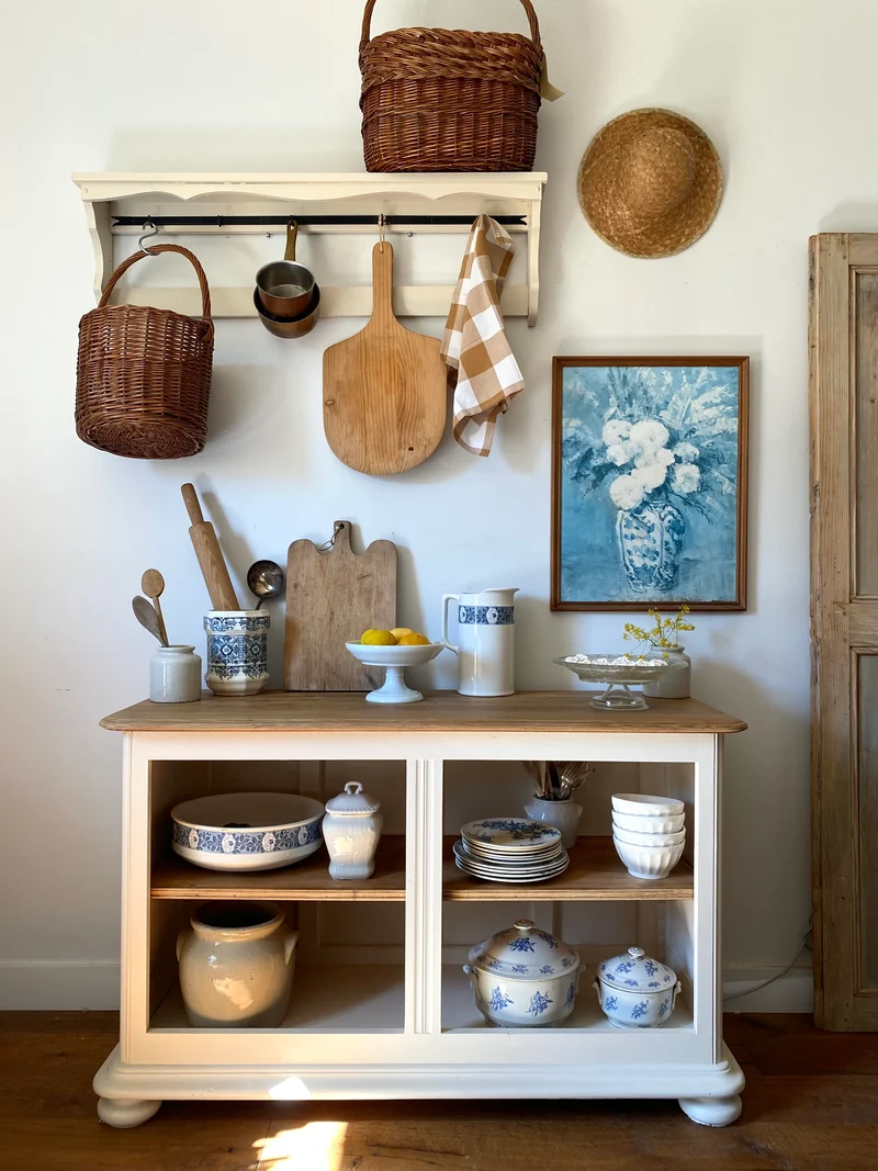 Buffet ouvert ancien