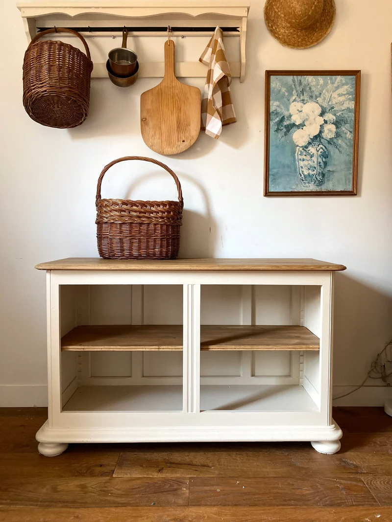 Buffet ouvert ancien