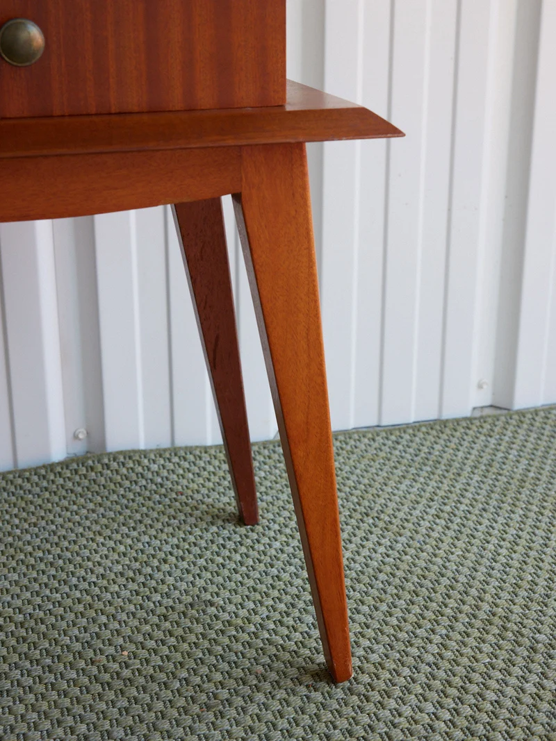 Maïa, la table de chevet en bois N°1596