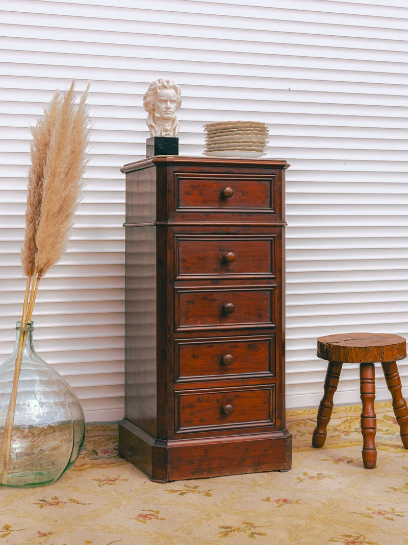 Valery, le chiffonnier en bois et marbre N°135