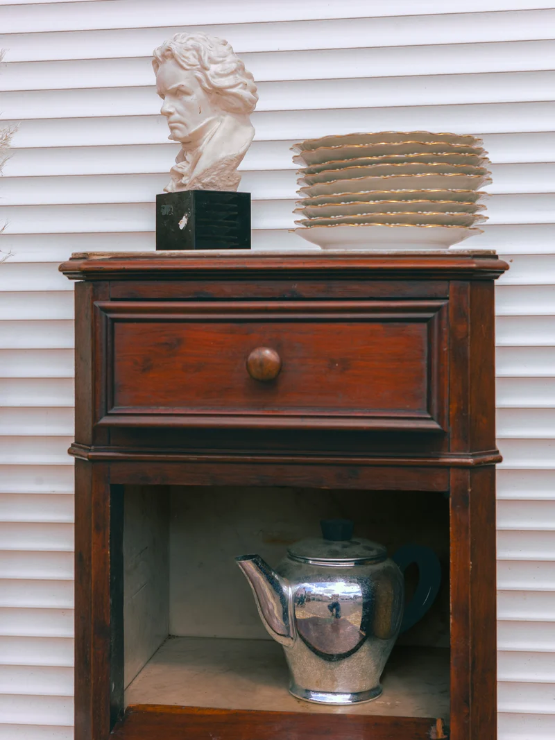Valery, le chiffonnier en bois et marbre N°135