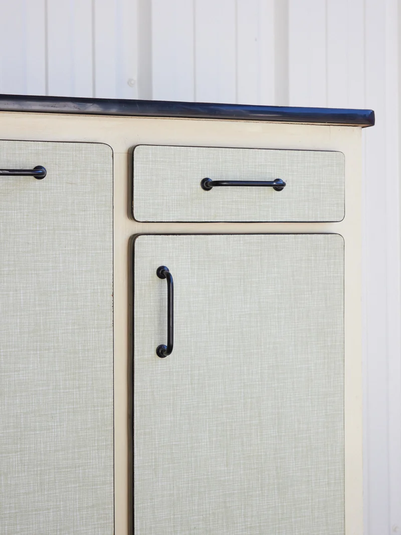 Gilbert, le buffet en formica vert N°1900