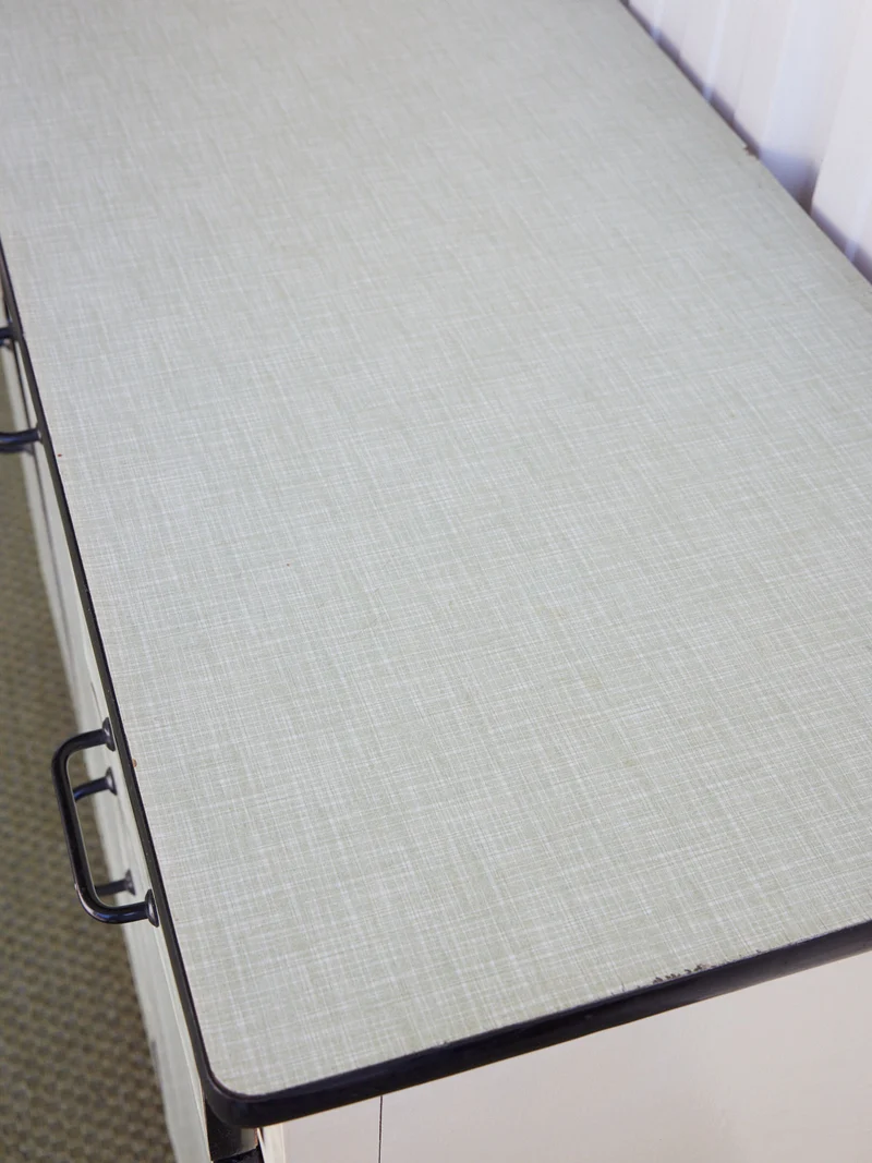 Gilbert, le buffet en formica vert N°1900