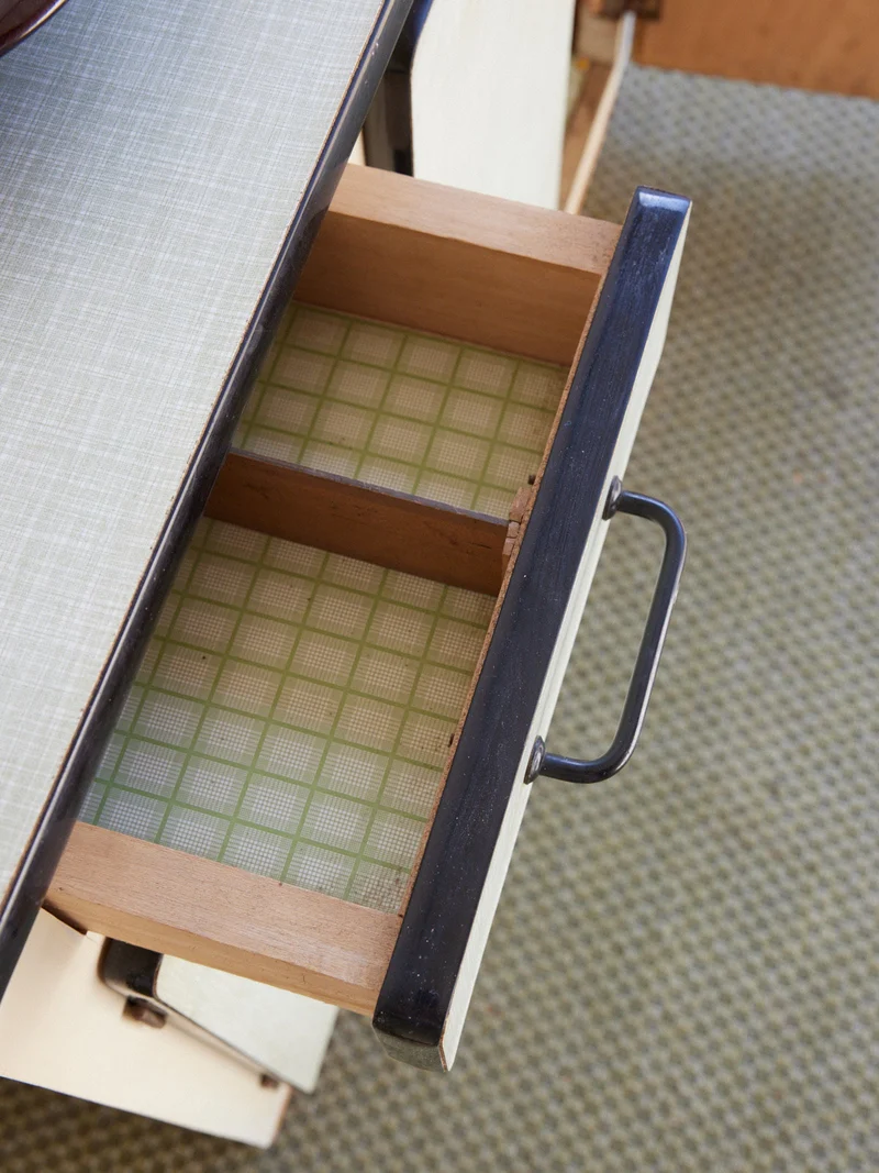 Gilbert, le buffet en formica vert N°1900