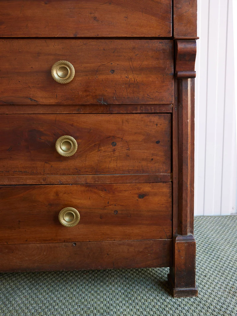 Garance, la commode empire en bois massif N°769
