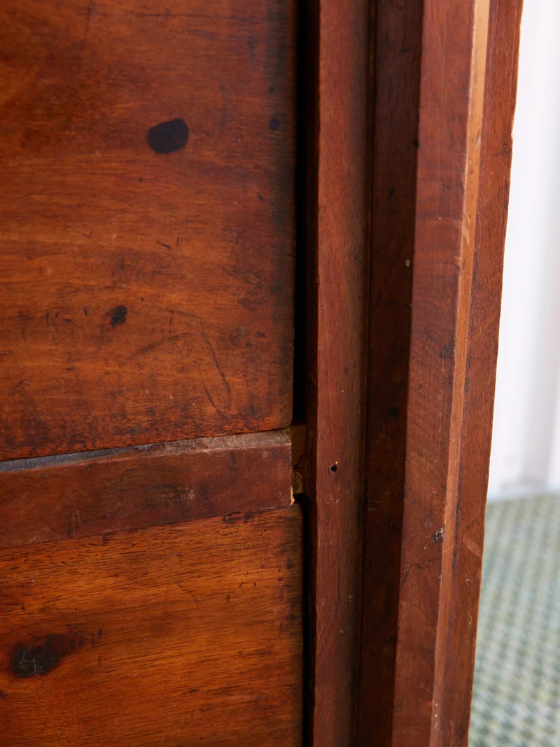 Garance, la commode empire en bois massif N°769