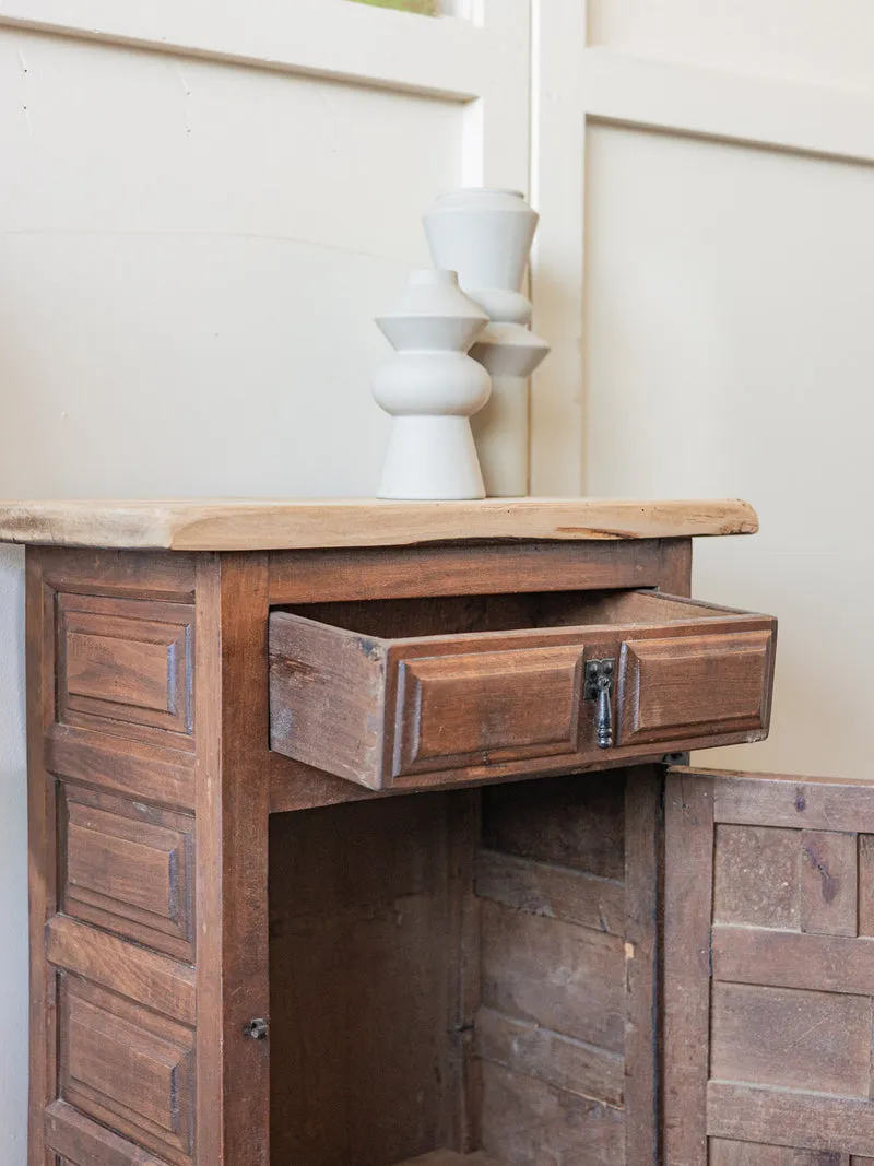 Gilbert, le buffet rustique N°1832