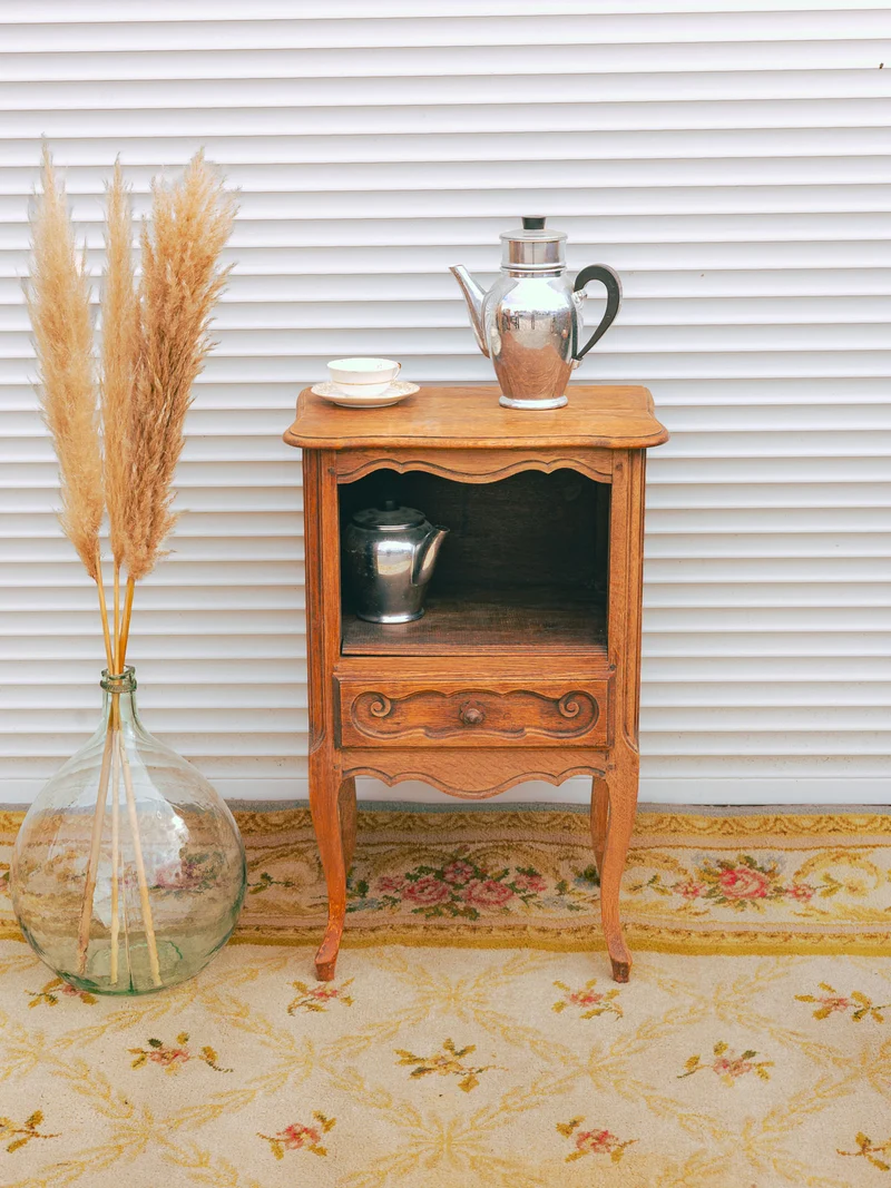 Odile, la table de chevet en bois clair N°1518