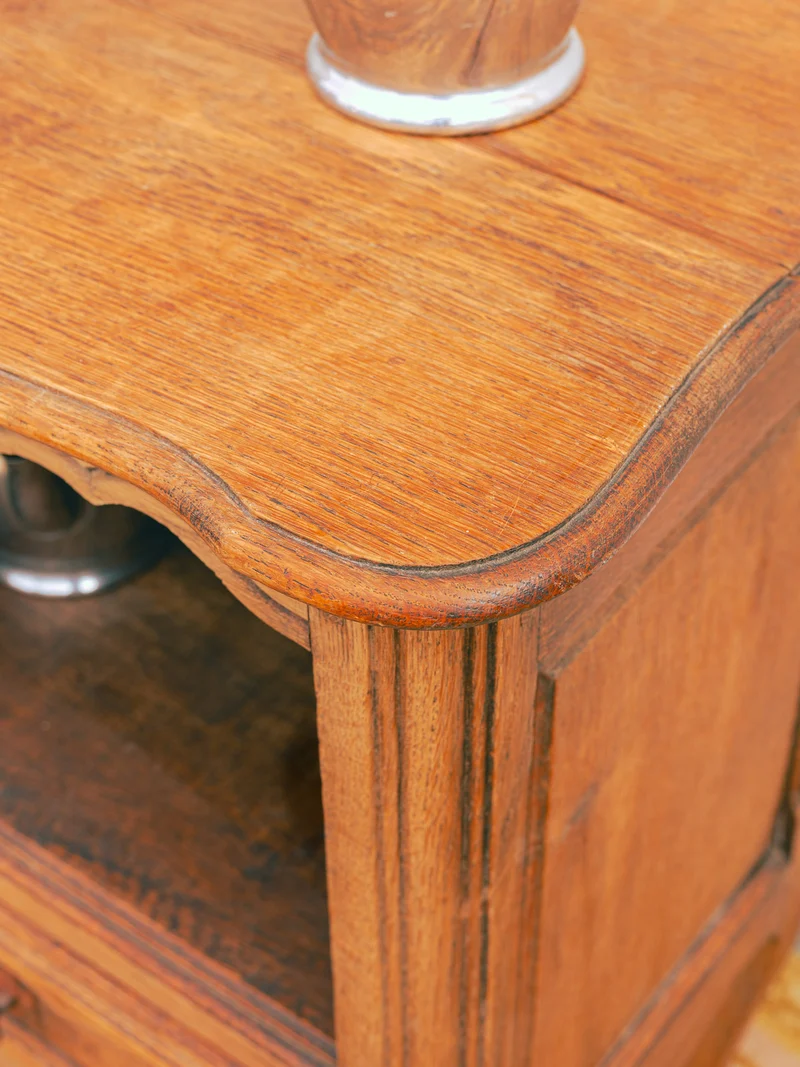 Odile, la table de chevet en bois clair N°1518