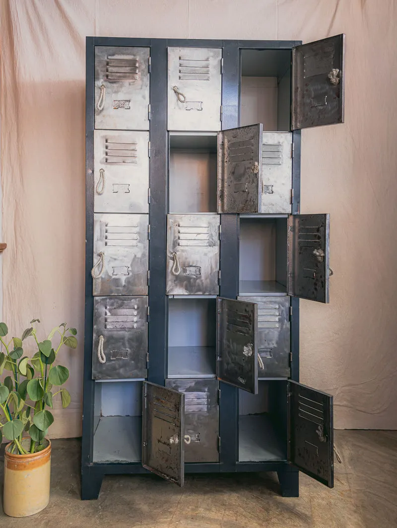 Magda, l'armoire casier style industriel N°724