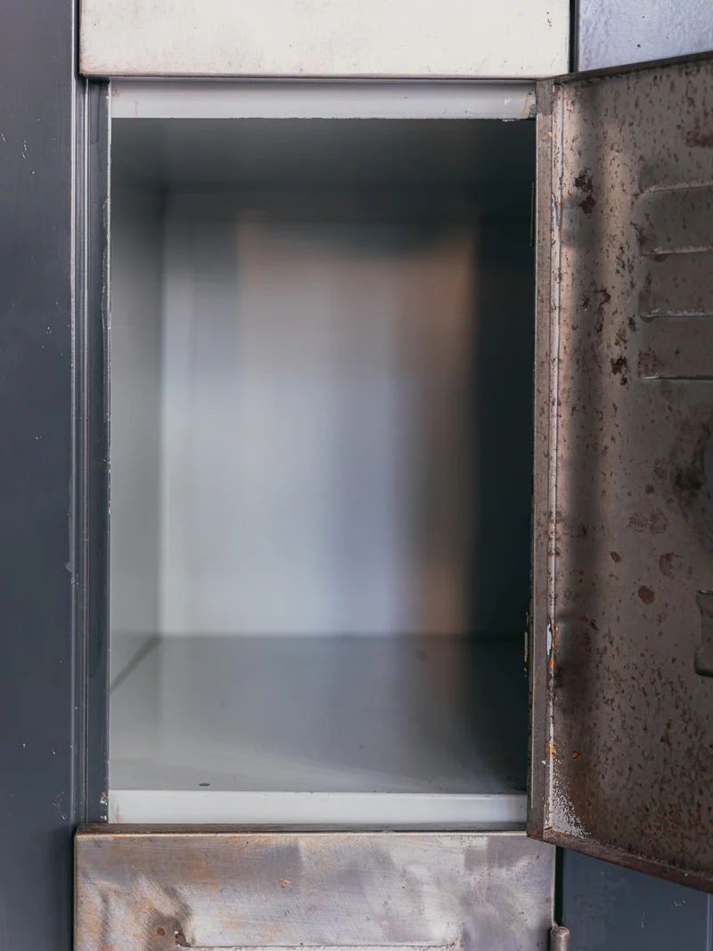 Magda, l'armoire casier style industriel N°724