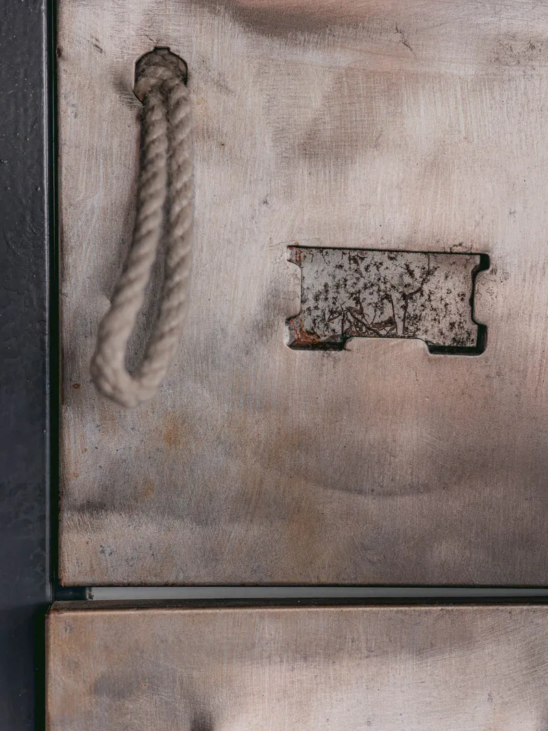 Magda, l'armoire casier style industriel N°724