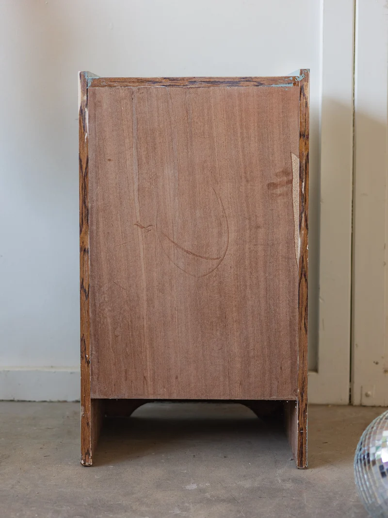 Maïa, la table de chevet vert sauge N°1585