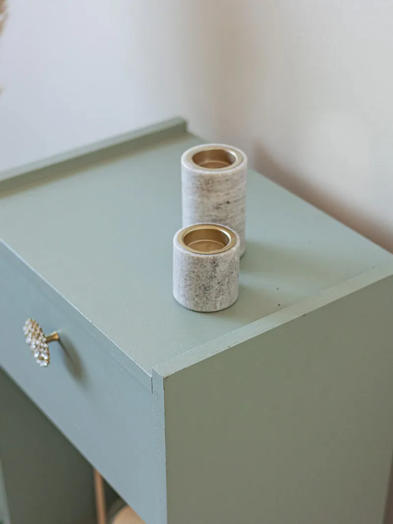 Maïa, la table de chevet vert sauge N°1585