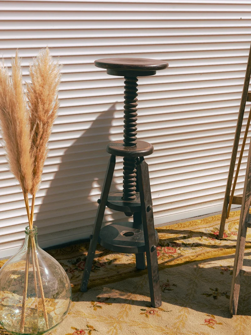 Gaston, le tabouret de bar à vis en bois N°209
