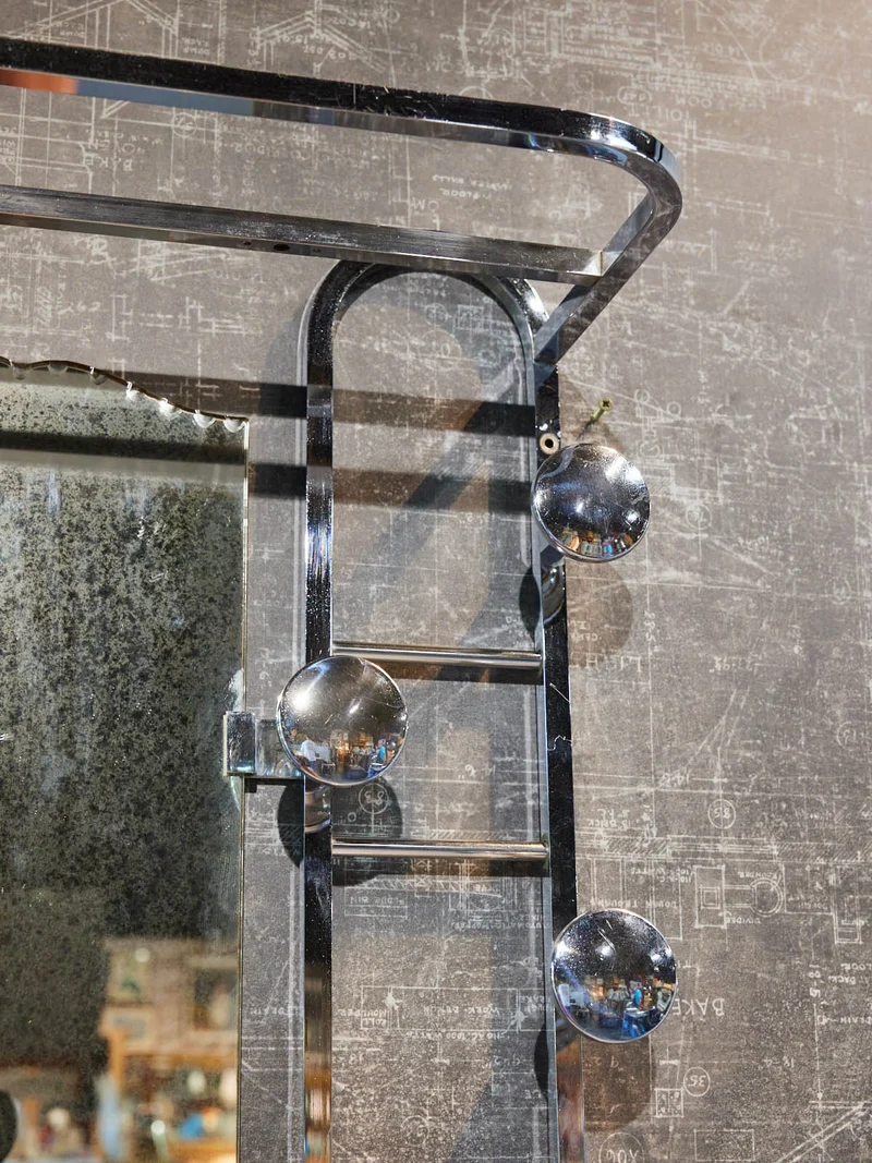 Max, le porte-manteau Art déco en chrome N°478