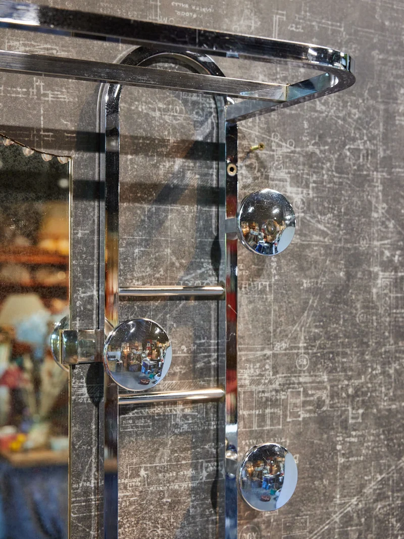 Max, le porte-manteau Art déco en chrome N°478