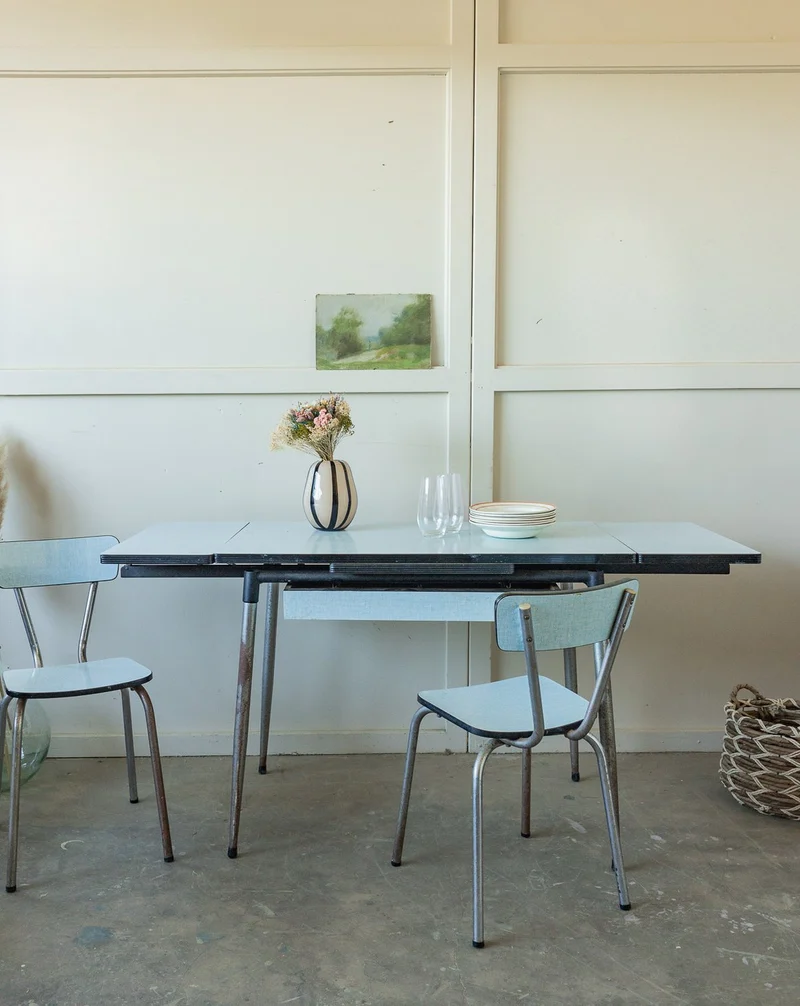 Karla, la table à manger en formica N°1272